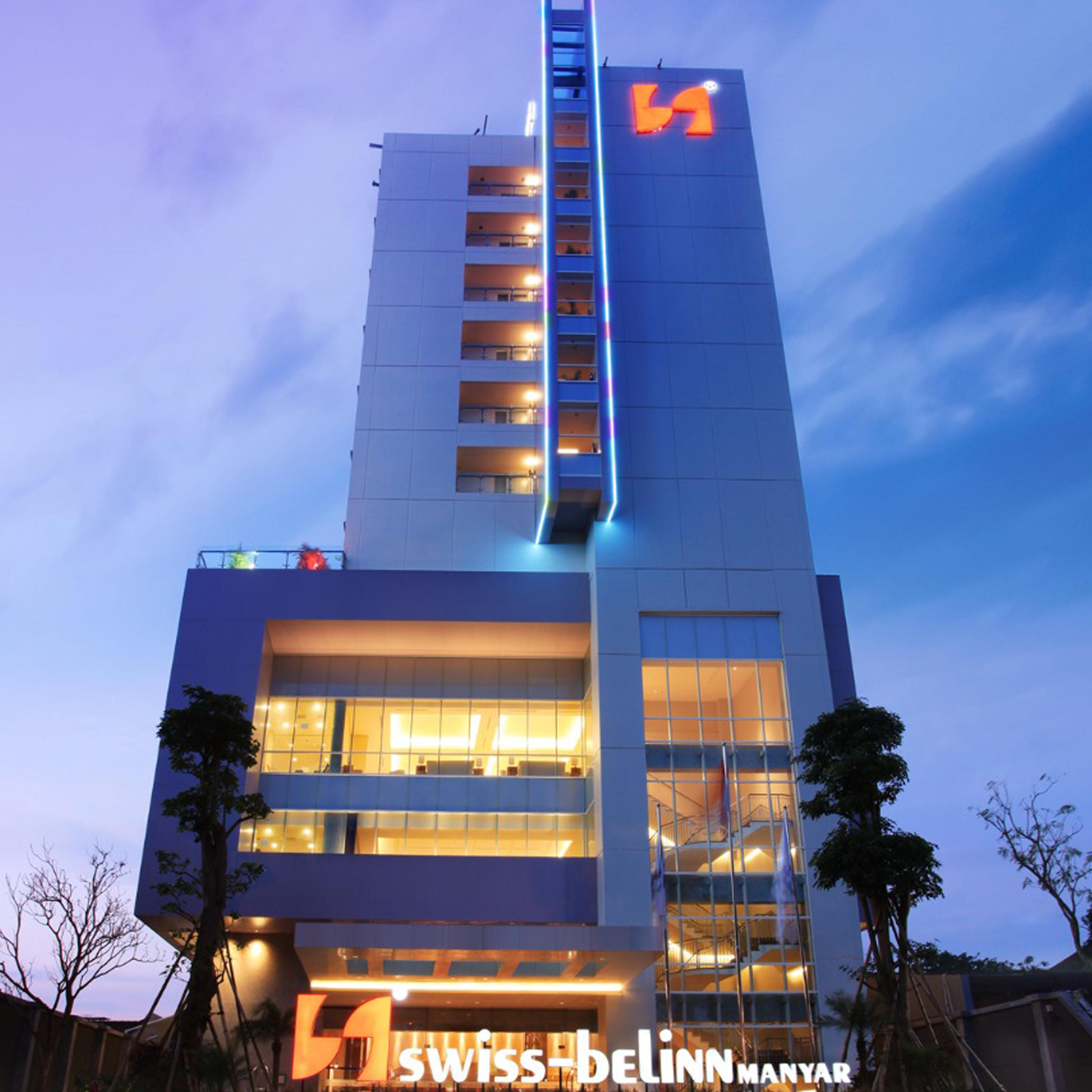 Swiss-Belinn Manyar Surabaya Exterior photo