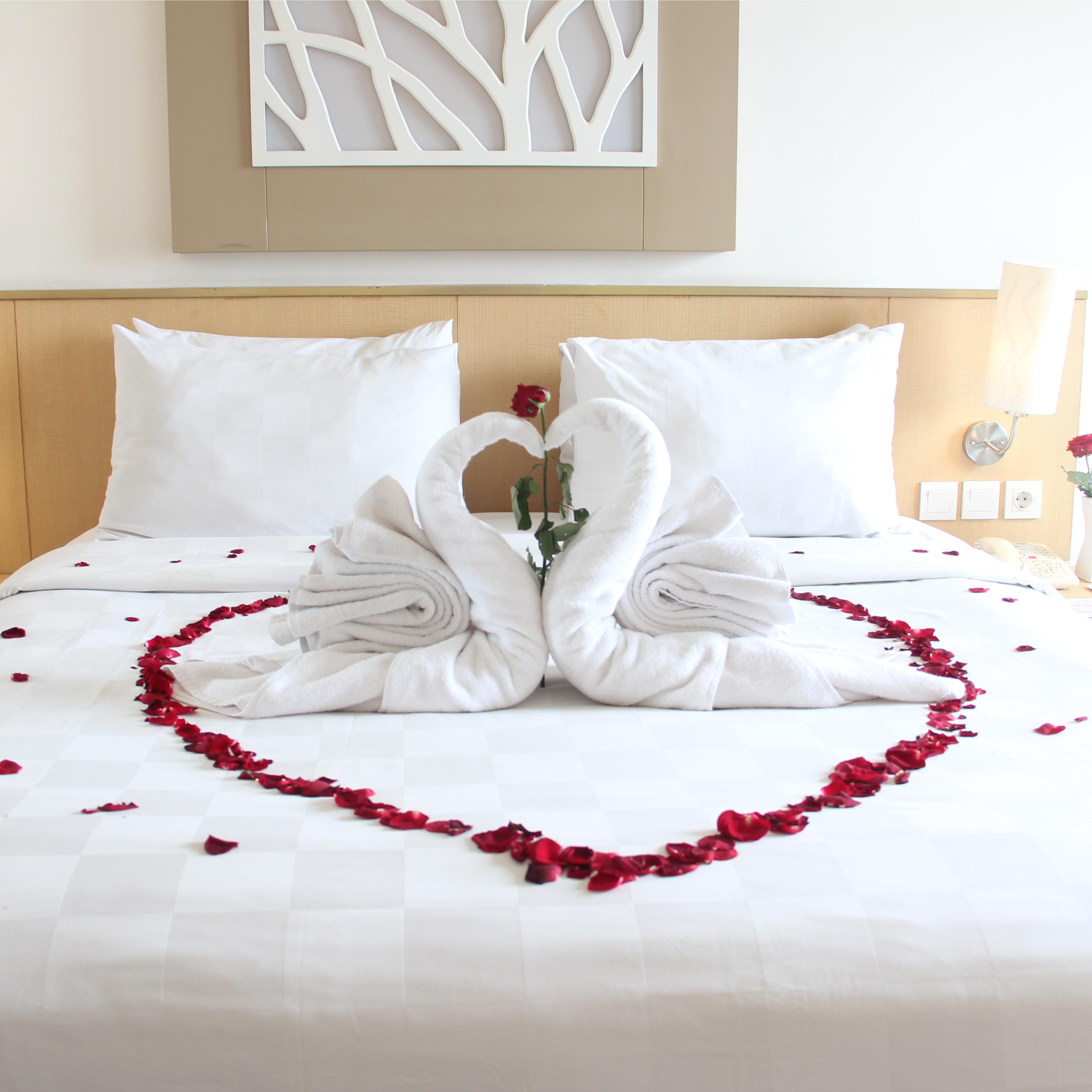 Swiss-Belinn Manyar Surabaya Exterior photo