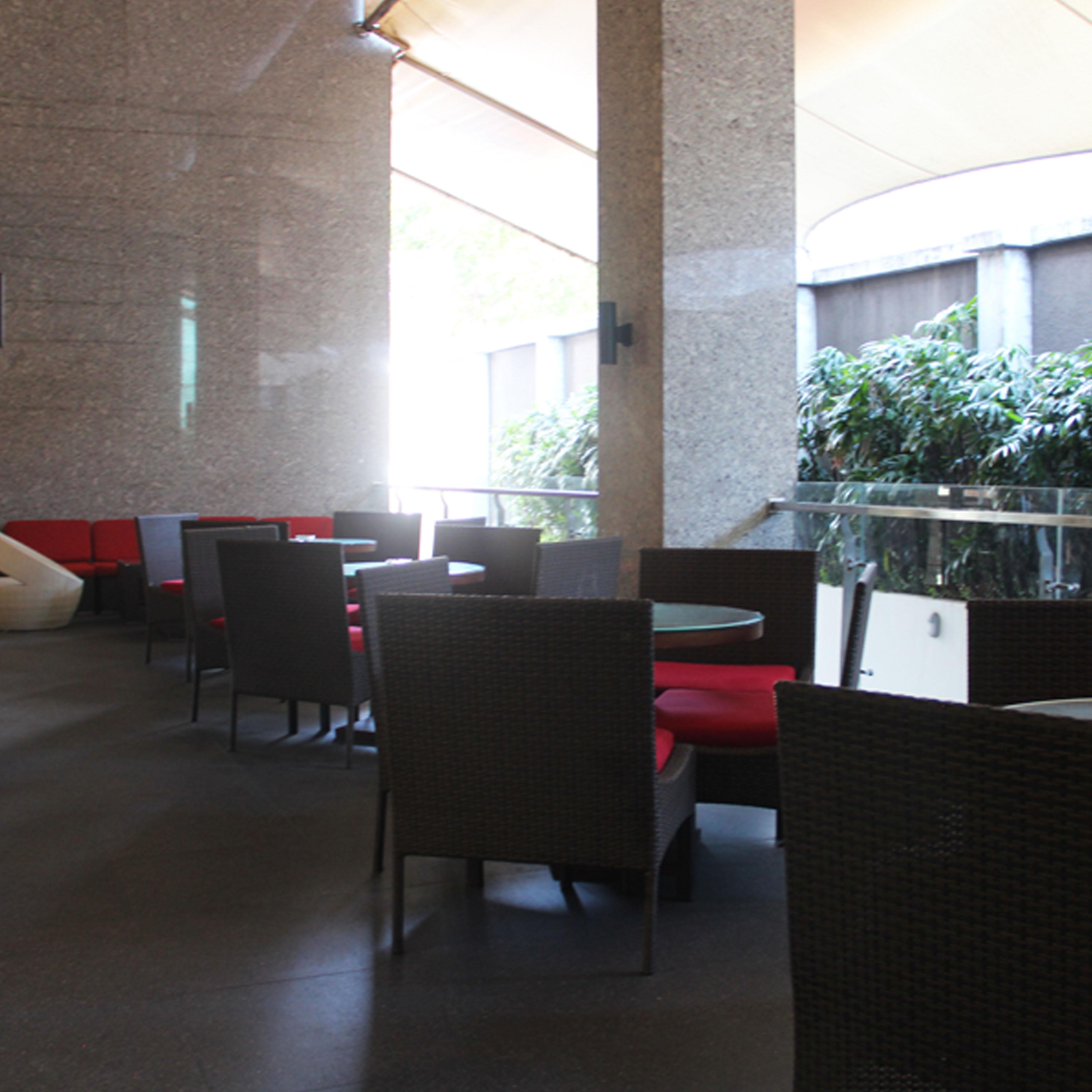 Swiss-Belinn Manyar Surabaya Exterior photo