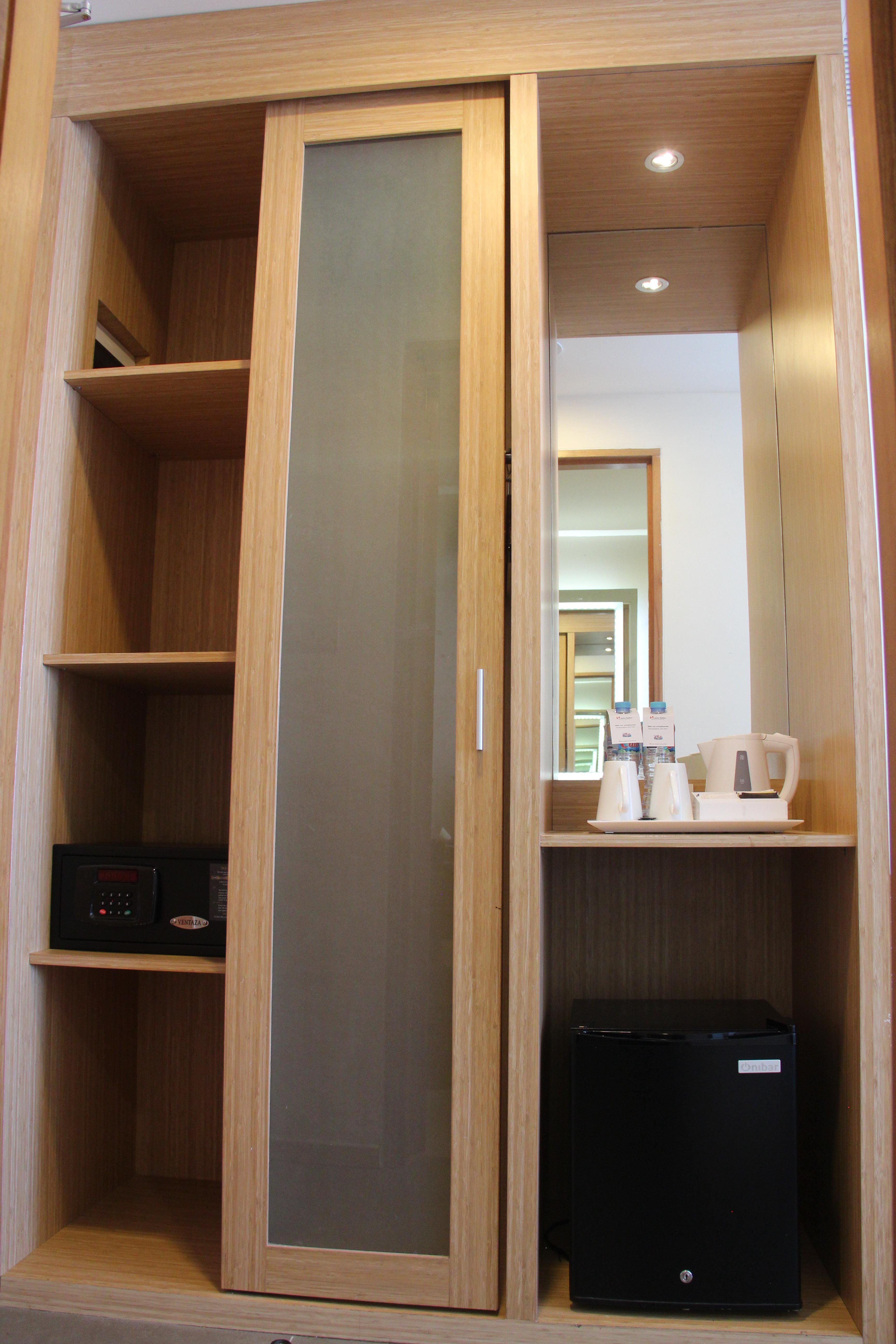 Swiss-Belinn Manyar Surabaya Exterior photo